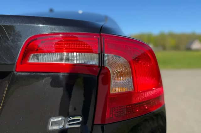 Volvo S60 (2016) thumbnail 24