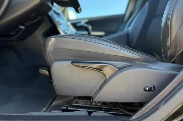 Volvo S60 (2016) thumbnail 9
