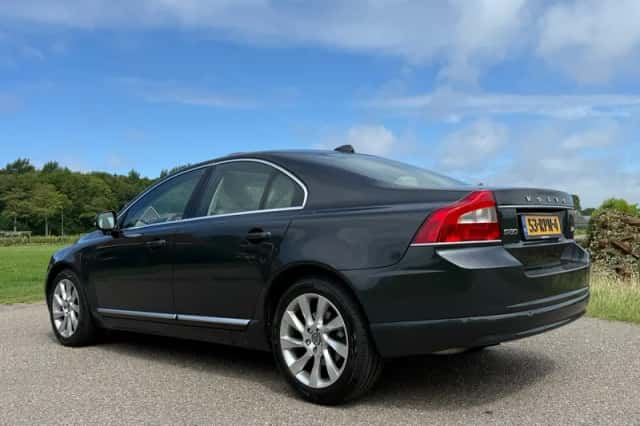 Volvo S80 (2011) thumbnail 3