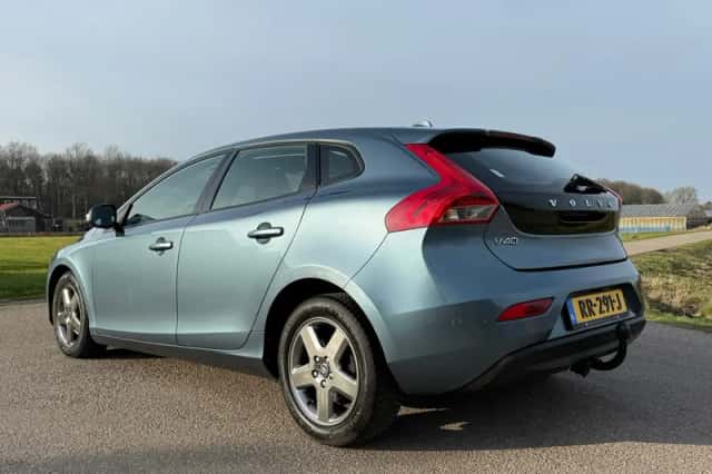 Volvo V40 (2013) thumbnail 3
