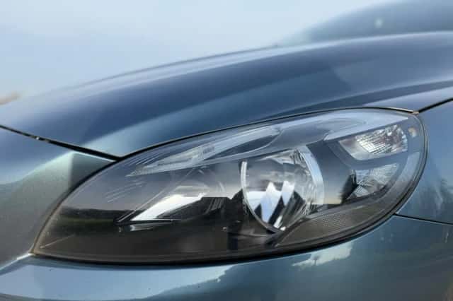 Volvo V40 (2013) thumbnail 25