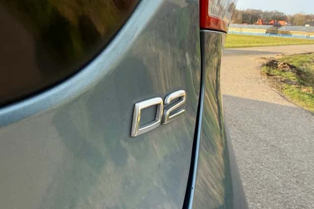 Volvo V40 (2013) thumbnail 30