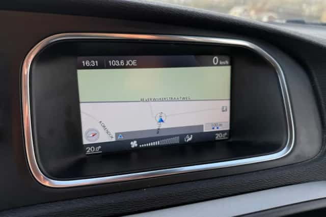 Volvo V40 (2013) thumbnail 5