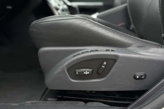 Volvo V60 (2015) thumbnail 15