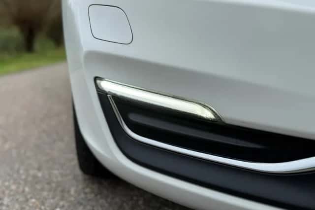 Volvo V60 (2015) thumbnail 30