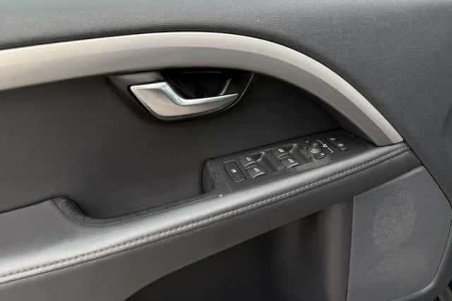 Volvo V70 (2014) thumbnail 14
