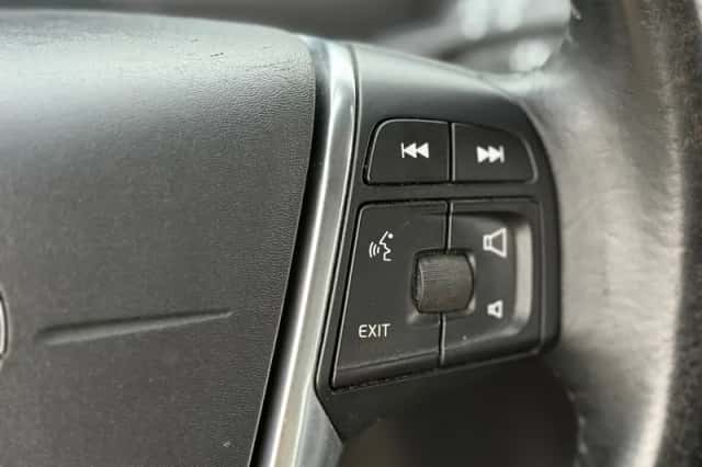 Volvo V70 (2014) thumbnail 17