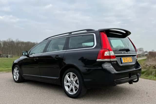 Volvo V70 (2014) thumbnail 3