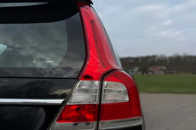 Volvo V70 (2014) thumbnail 27