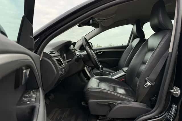 Volvo V70 (2014) thumbnail 6