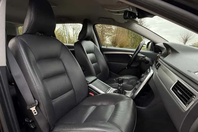 Volvo V70 (2014) thumbnail 10