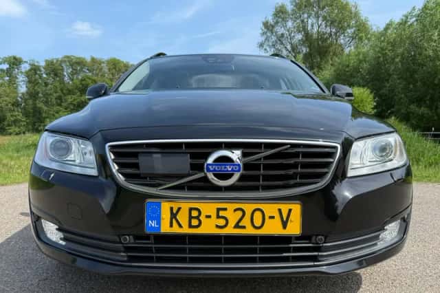 Volvo V70 (2015) thumbnail 23