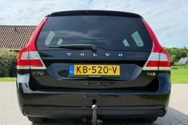 Volvo V70 (2015) thumbnail 24