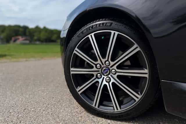 Volvo V70 (2015) thumbnail 26