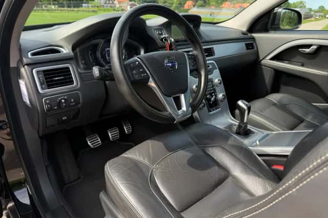 Volvo V70 (2015) thumbnail 4