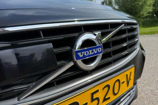 Volvo V70 (2015) thumbnail 33