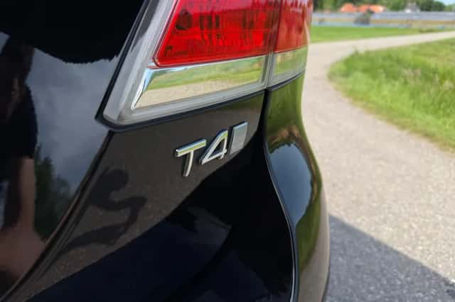 Volvo V70 (2015) thumbnail 35