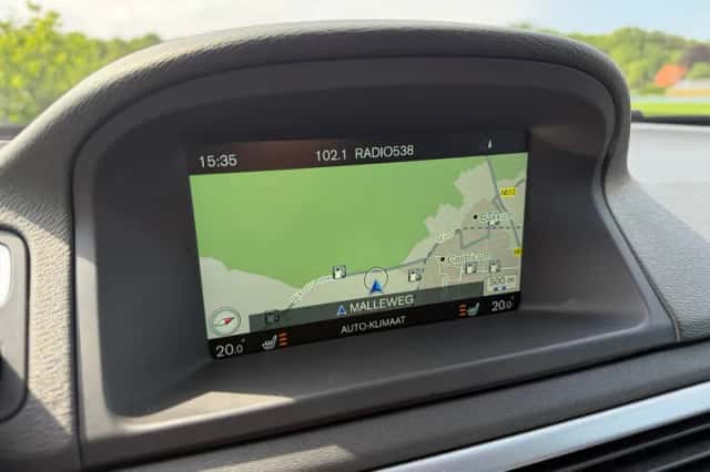 Volvo V70 (2015) thumbnail 5