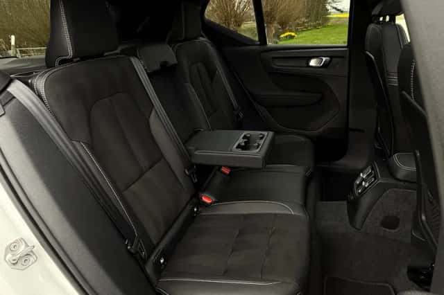 Volvo XC40 (2021) thumbnail 12