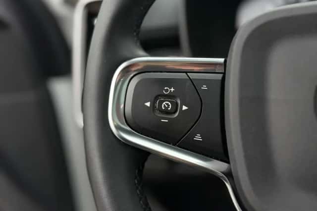Volvo XC40 (2021) thumbnail 15