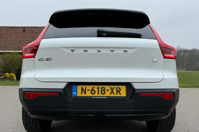 Volvo XC40 (2021) thumbnail 20