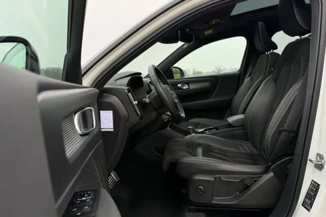 Volvo XC40 (2021) thumbnail 6
