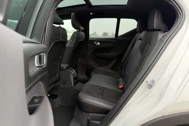 Volvo XC40 (2021) thumbnail 8