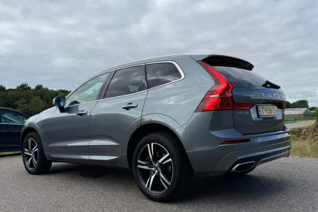 Volvo XC60 (2019) thumbnail 3