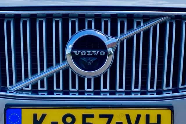 Volvo XC90 (2017) thumbnail 23