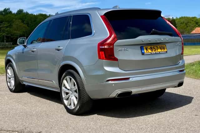Volvo XC90 (2017) thumbnail 25
