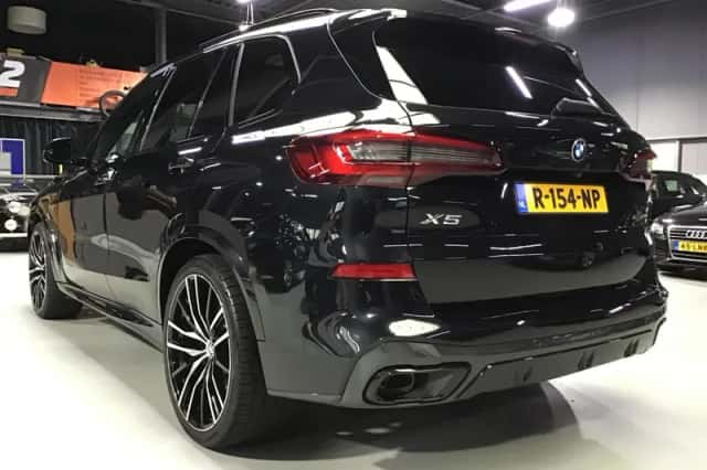 BMW X5 (2021) thumbnail 4