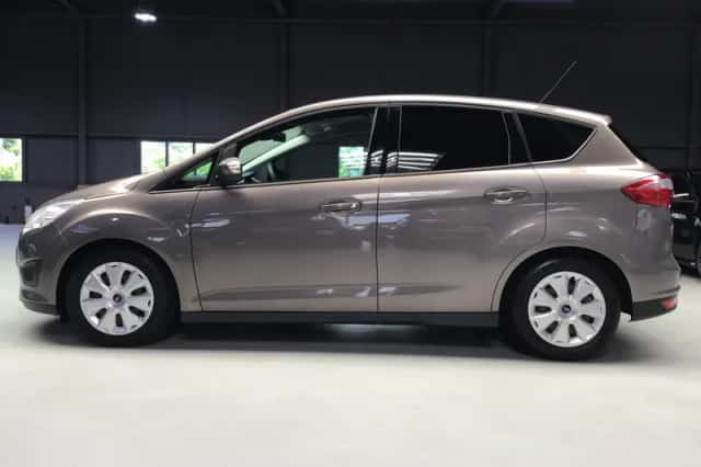 Ford C-Max (2014) thumbnail 4