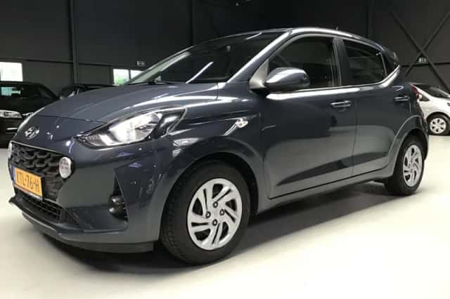 Hyundai i10 (2022) thumbnail 3