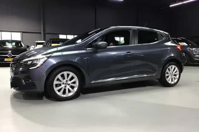 Renault Clio (2021) thumbnail 4