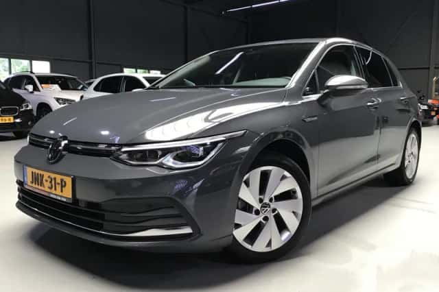 Volkswagen Golf (2021) thumbnail 1