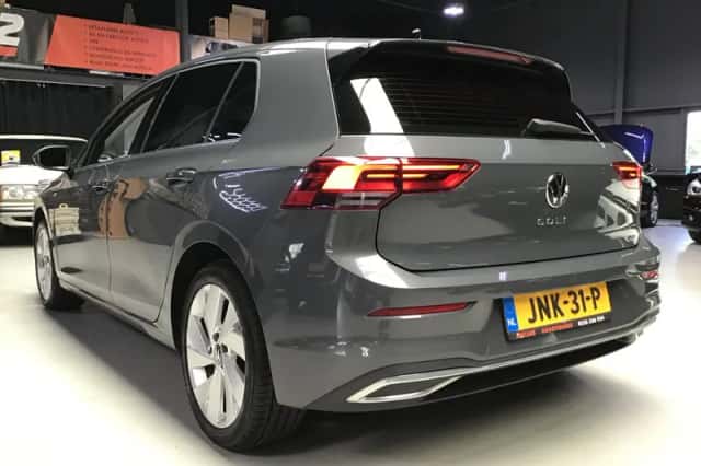 Volkswagen Golf (2021) thumbnail 6