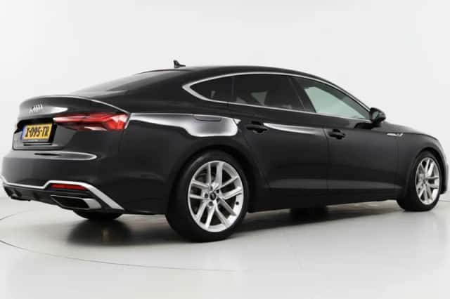 Audi A5 (2022) thumbnail 4