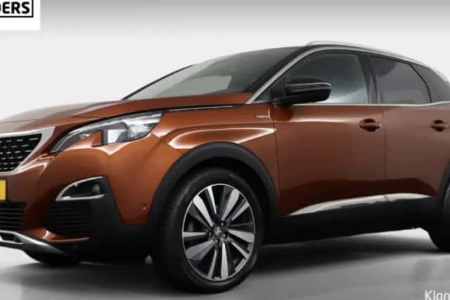 Peugeot 3008 (2017) thumbnail 1