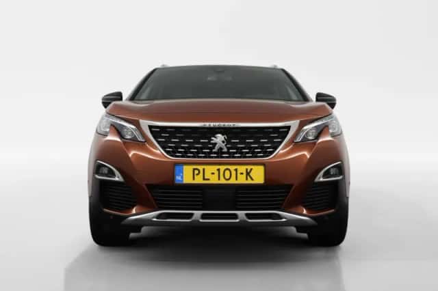 Peugeot 3008 (2017) thumbnail 5