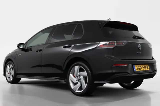 Volkswagen Golf (2025) thumbnail 6