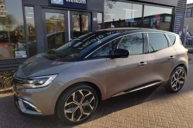 Renault Scénic (2022) thumbnail 2