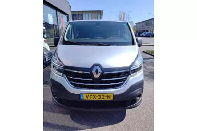 Renault Trafic (2020) thumbnail 3