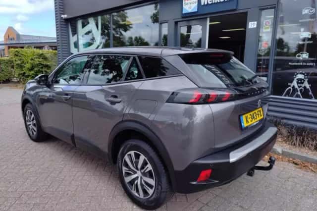 Peugeot 2008 (2020) thumbnail 4