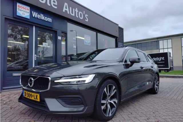 Volvo V60 (2020) thumbnail 2