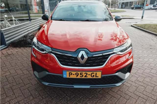 Renault Arkana (2021) thumbnail 3