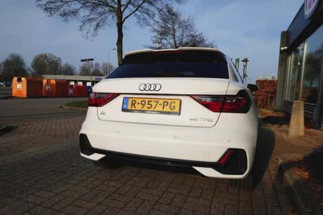 Audi A1 (2019) thumbnail 3