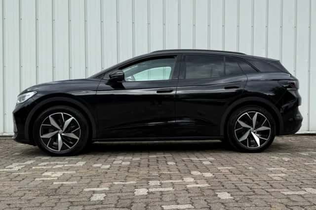Volkswagen ID.4 (2023) thumbnail 4