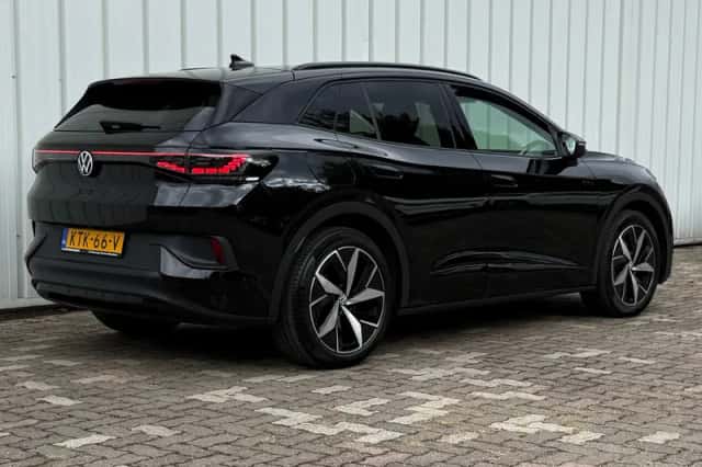Volkswagen ID.4 (2023) thumbnail 6