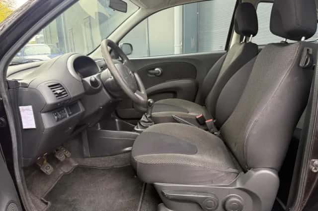 Nissan Micra (2009) thumbnail 5