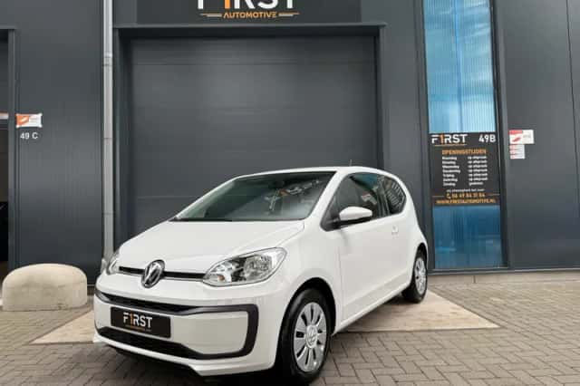 Volkswagen Up! (2019) thumbnail 1